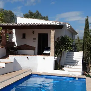 Cortijo Loma León Cutar